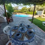 Villa The Cocoon And Olives Hut