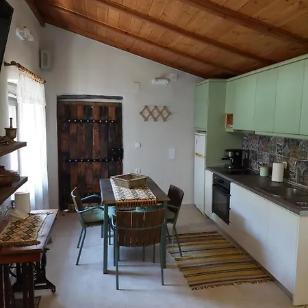 Villa The Cocoon And Olives Hut *