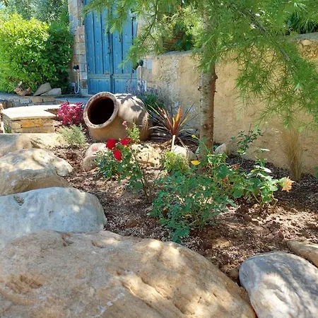 The Cocoon And Olives Hut *