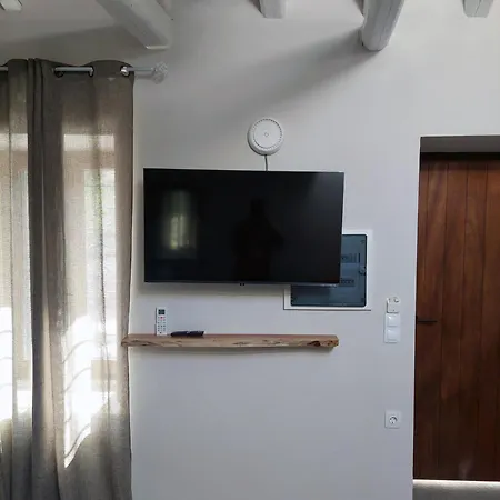 Villa The Cocoon And Olives Hut