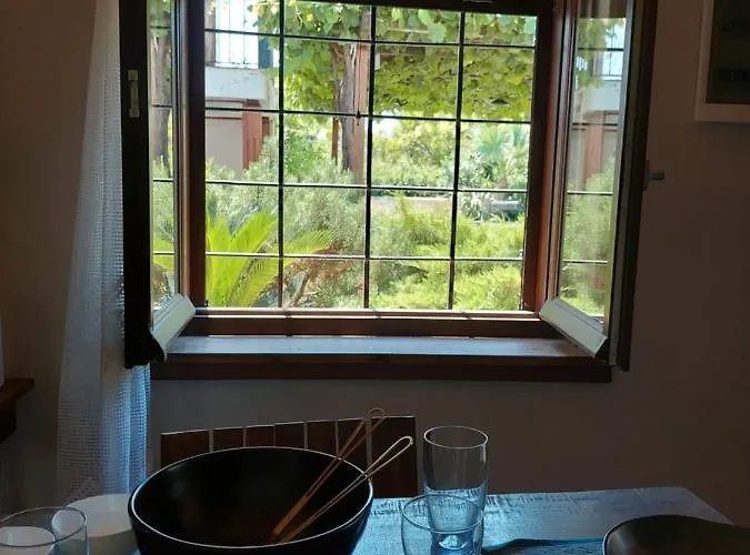 The Cocoon And Olives Hut فيلة *