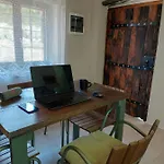 The Cocoon And Olives Hut فيلة