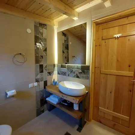 The Cocoon And Olives Hut * Koropi