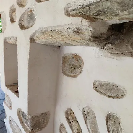 The Cocoon And Olives Hut Vila *