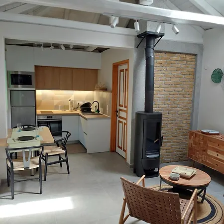 The Cocoon And Olives Hut Vila Koropi