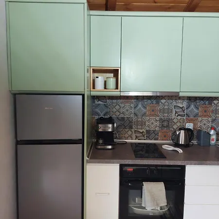 The Cocoon And Olives Hut Vila *