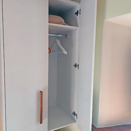 Vila The Cocoon And Olives Hut *