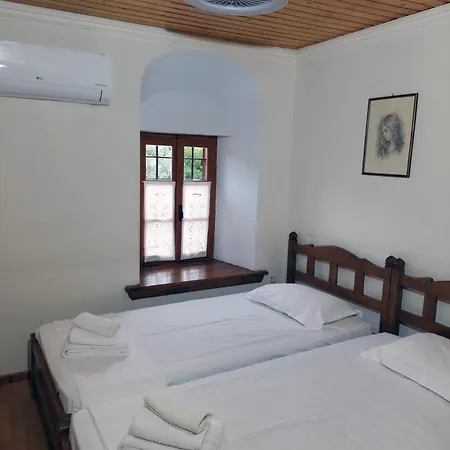 The Cocoon And Olives Hut Villa