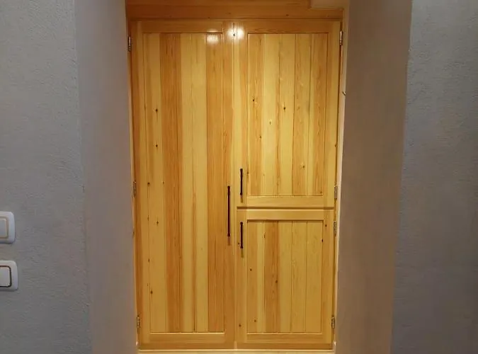 The Cocoon And Olives Hut Вилла Коропи