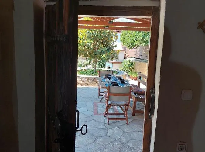 The Cocoon And Olives Hut *