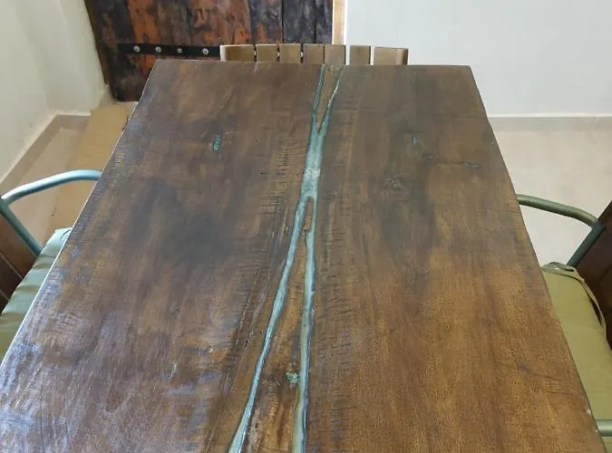 Вилла The Cocoon And Olives Hut