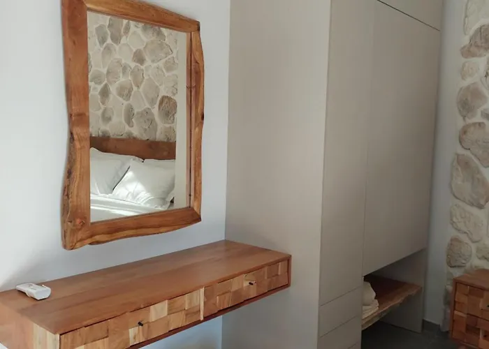 The Cocoon And Olives Hut *