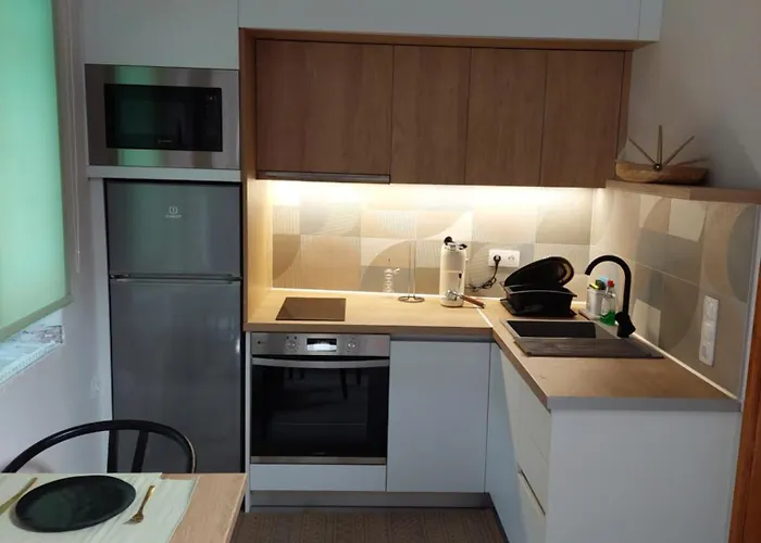 Вилла The Cocoon And Olives Hut