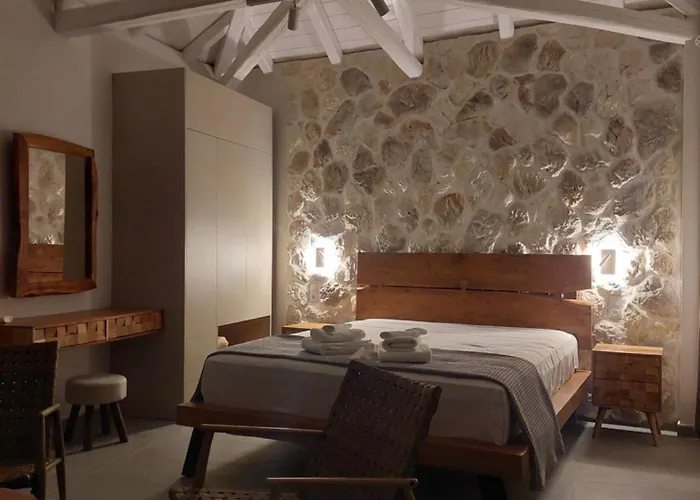 Вилла The Cocoon And Olives Hut