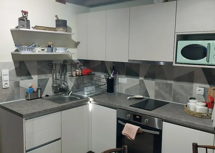 Вилла The Cocoon And Olives Hut *