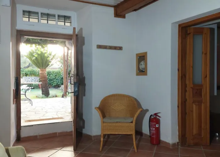 The Cocoon And Olives Hut Вилла *